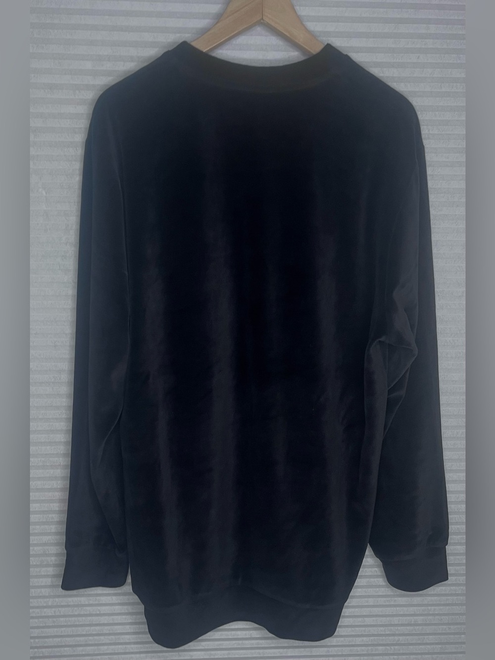COS Velvet Jersey Oversized Black Sweatshirt Men Size M quiet luxury long sleeve - Picture 5 of 5